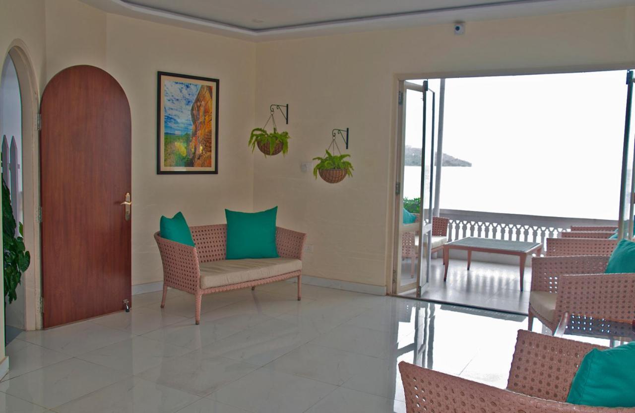 Kokari Guesthouse Hope Town Ngoại thất bức ảnh